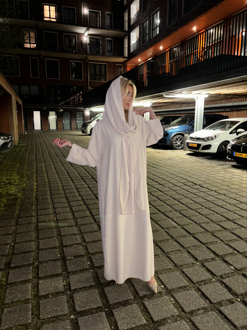 “Inaya” abaya